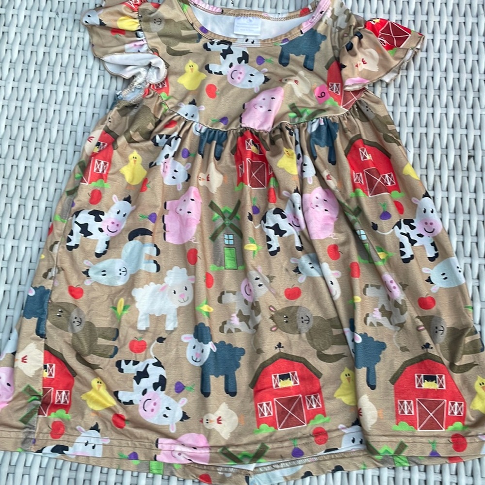 EUC- GIRLS Farm Animals Dress Size L